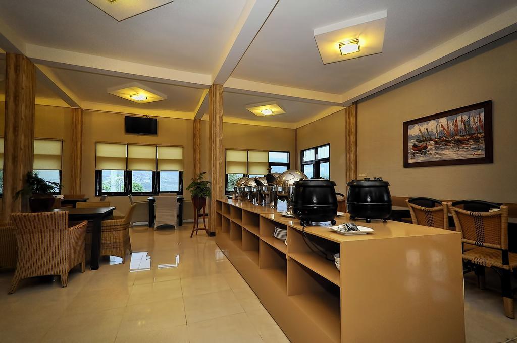 Spencer Green Hotel Бату Екстер'єр фото
