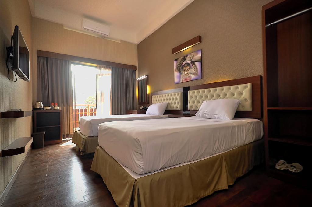 Spencer Green Hotel Бату Екстер'єр фото