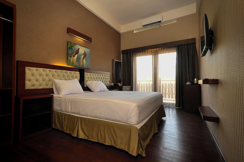 Spencer Green Hotel Бату Екстер'єр фото