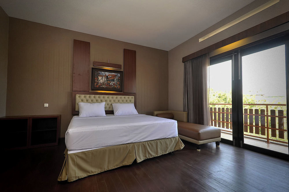 Spencer Green Hotel Бату Екстер'єр фото