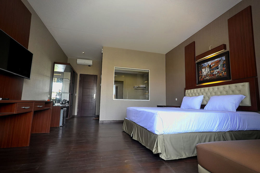 Spencer Green Hotel Бату Екстер'єр фото